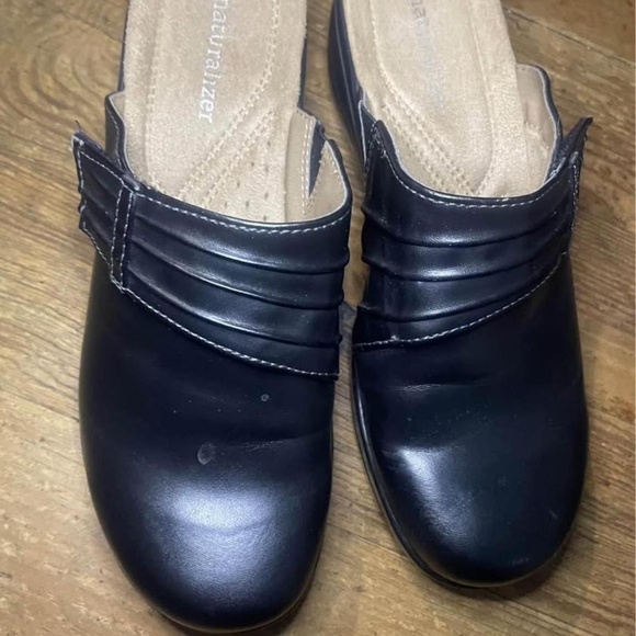 Black leather clogs with a 1.5" heel #clogs - Picture 2 of 7